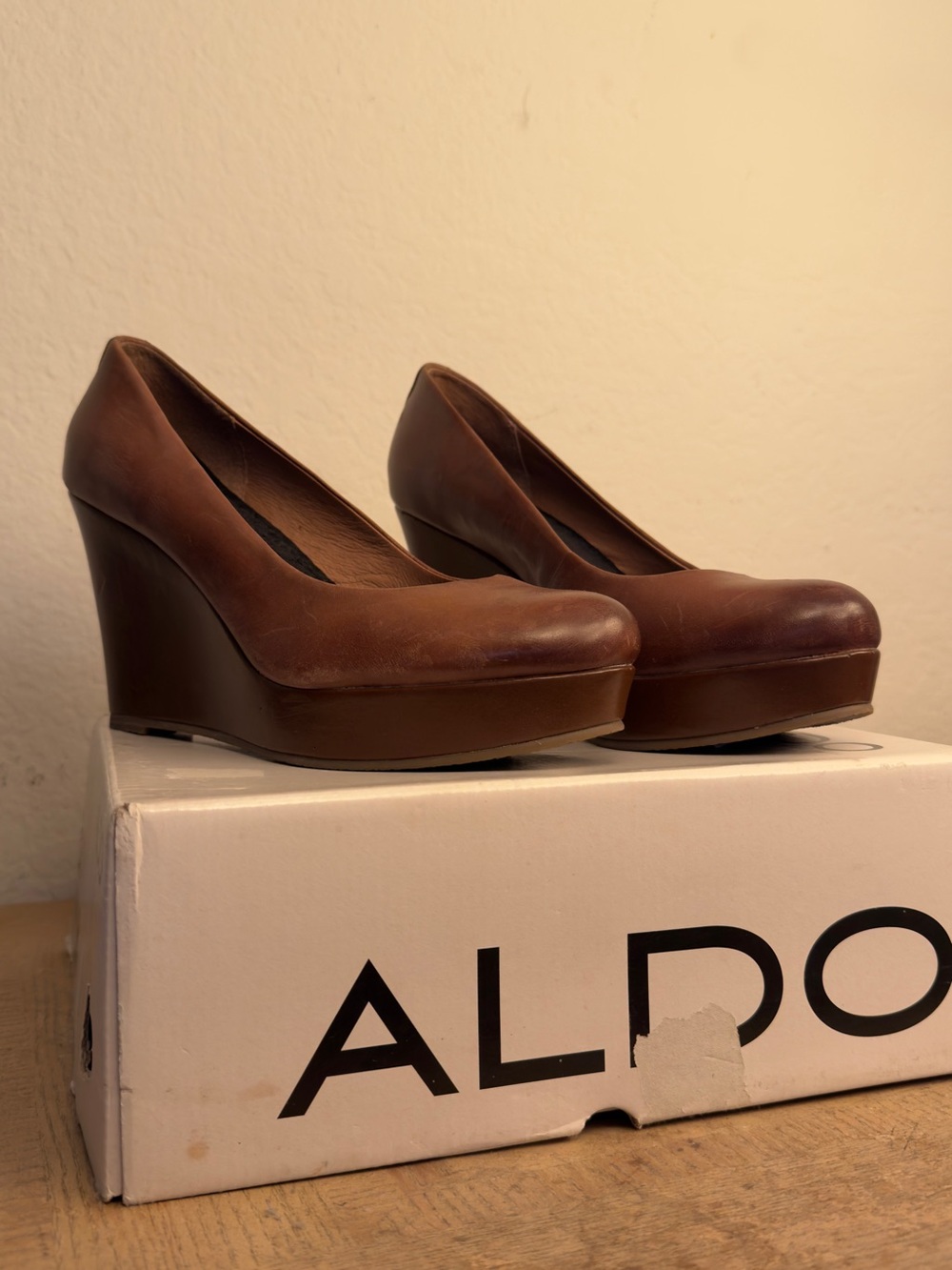 ALDO Brown Leather Platform Wedge Pumps w/Box